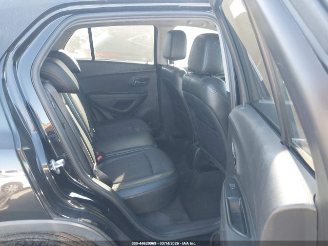 3GNCJLSB8HL266253 Chevrolet Trax Lt