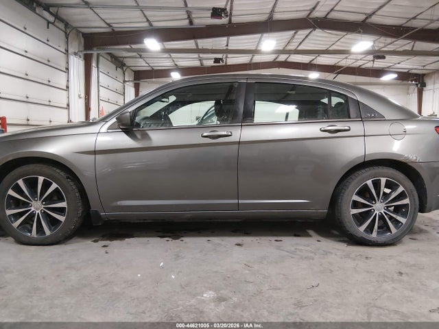 44621005 :رقم المزاد ، 1C3CCBBG8CN263651 vin ، 2012 Chrysler 200 Touring مزاد بيع