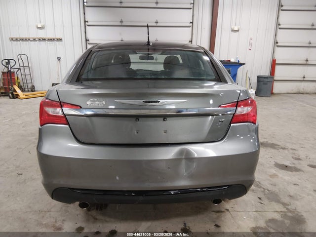 44621005 :رقم المزاد ، 1C3CCBBG8CN263651 vin ، 2012 Chrysler 200 Touring مزاد بيع