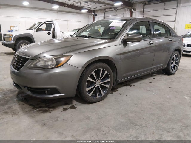 2012 CHRYSLER 200 1C3CCBBG8CN263651 Photo 1