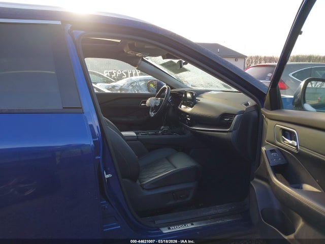 2023 Nissan Rogue Platinum Intelligent Awd მანქანა იყიდება აუქციონზე, vin: JN8BT3DD0PW309638, აუქციონის ნომერი: 44621007