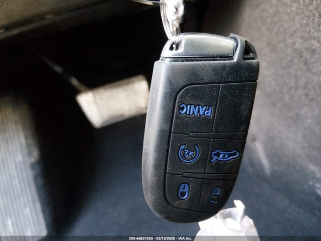 Продажа на аукционе авто 2023 Dodge Charger Sxt, vin: 2C3CDXBG1PH572452, номер лота: 44621008