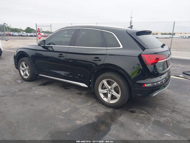 2021 AUDI Q5 WA1AAAFY0M2141062 Photo 2
