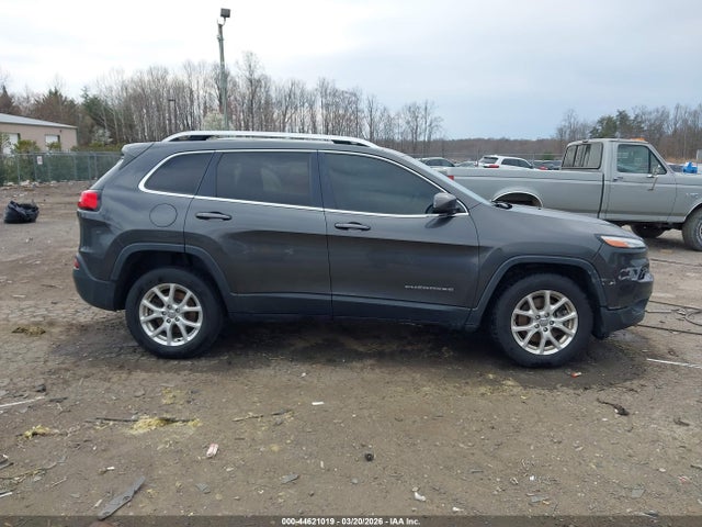 Продажа на аукционе авто 2016 Jeep Cherokee Latitude, vin: 1C4PJMCS0GW157129, номер лота: 44621019