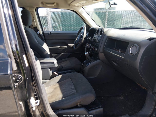 44621028 :رقم المزاد ، 1C4NJRBB2CD564381 vin ، 2012 Jeep Patriot Sport مزاد بيع