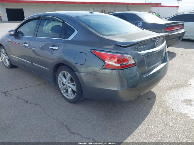 Nissan Altima 2.5 Sv 2015 1N4AL3AP9FC117582 Image 3