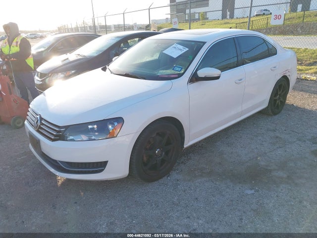 Продажа на аукционе авто 2013 Volkswagen Passat 2.5l Se, vin: 1VWBH7A33DC087834, номер лота: 44621092