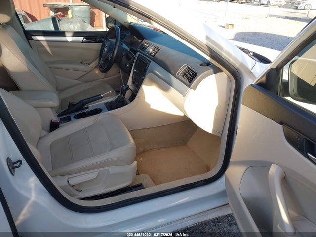 Продажа на аукционе авто 2013 Volkswagen Passat 2.5l Se, vin: 1VWBH7A33DC087834, номер лота: 44621092