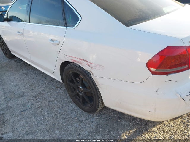 Продажа на аукционе авто 2013 Volkswagen Passat 2.5l Se, vin: 1VWBH7A33DC087834, номер лота: 44621092