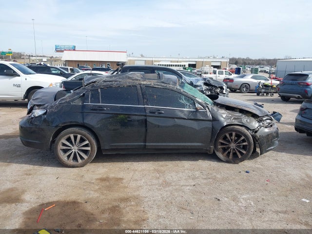 Продажа на аукционе авто 2012 Chrysler 200 S, vin: 1C3CCBHG6CN308951, номер лота: 44621108