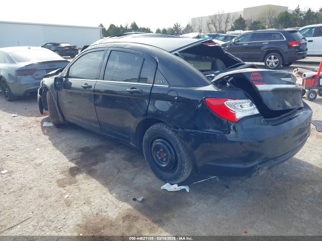 Продажа на аукционе авто 2012 Chrysler 200 S, vin: 1C3CCBHG6CN308951, номер лота: 44621108