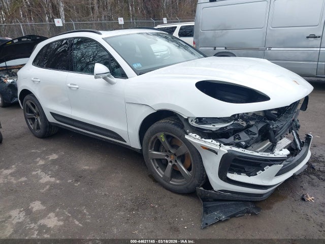 2022 PORSCHE MACAN WP1AA2A50NLB11627