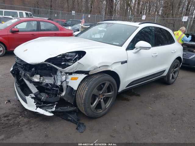 2022 PORSCHE MACAN WP1AA2A50NLB11627 Photo 1
