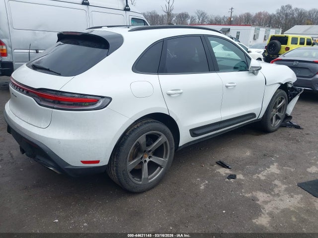 2022 PORSCHE MACAN WP1AA2A50NLB11627 Photo 3