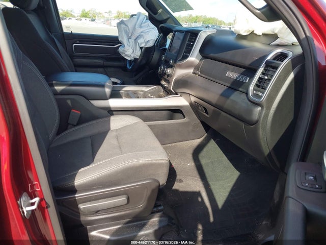 2019 RAM 1500 1C6RREFT3KN826091 Photo 4