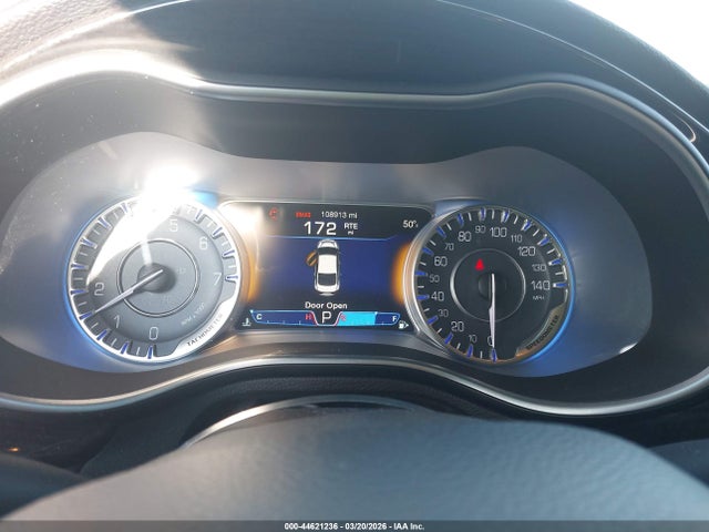 2015 Chrysler 200 C მანქანა იყიდება აუქციონზე, vin: 1C3CCCCB8FN508316, აუქციონის ნომერი: 44621236