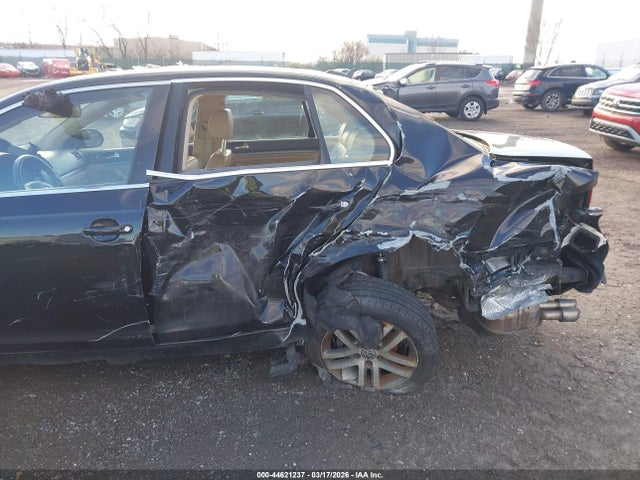 2006 Volkswagen Jetta 2.5 მანქანა იყიდება აუქციონზე, vin: 3VWDG71K06M639391, აუქციონის ნომერი: 44621237