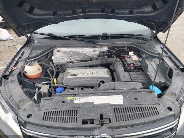44621238 :رقم المزاد ، WVGBV3AX5EW615019 vin ، 2014 Volkswagen Tiguan Se مزاد بيع