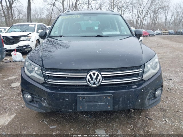 44621238 :رقم المزاد ، WVGBV3AX5EW615019 vin ، 2014 Volkswagen Tiguan Se مزاد بيع