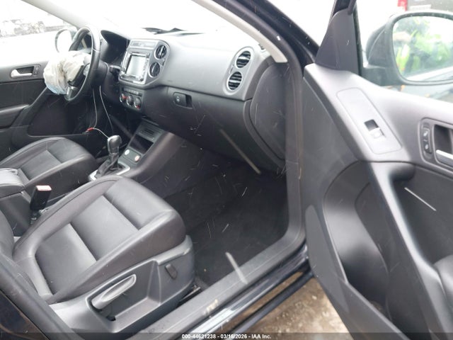 44621238 :رقم المزاد ، WVGBV3AX5EW615019 vin ، 2014 Volkswagen Tiguan Se مزاد بيع