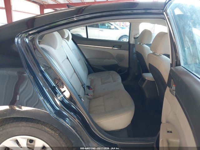 5NPD74LF0HH204025 Hyundai ELANTRA SE