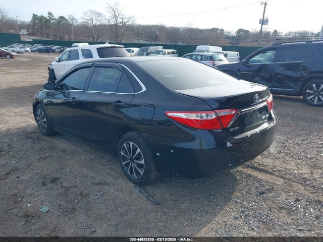 2015 TOYOTA CAMRY HYBRID 4T1BD1FK8FU164623 Photo 2