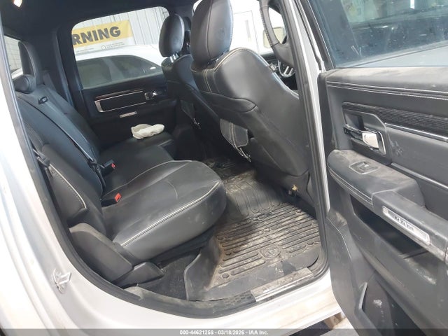 44621258 :رقم المزاد ، 1C6RR7WT5JS204796 vin ، 2018 Ram 1500 Limited  4x4 6'4 Box مزاد بيع