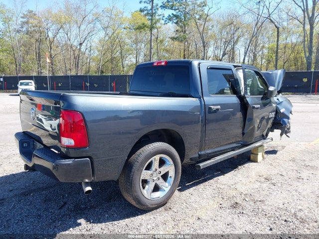 Продажа на аукционе авто 2018 Ram 1500 Express  4x2 5'7 Box, vin: 3C6RR6KTXJG250678, номер лота: 44621277