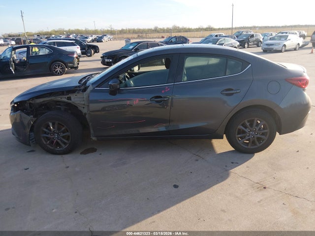 3MZBM1V72FM136691 Mazda Mazda3 I Touring