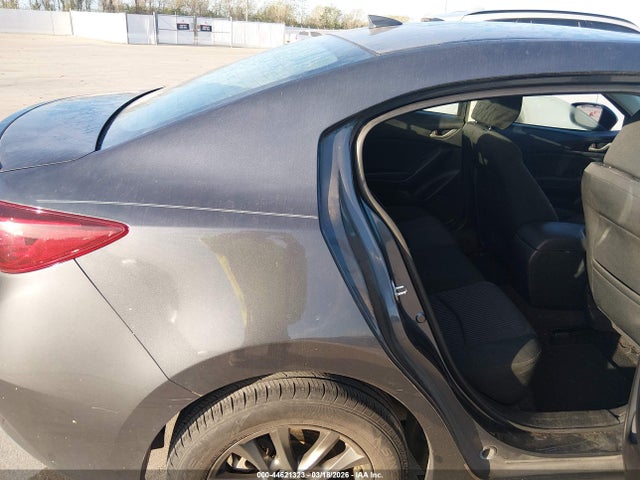 3MZBM1V72FM136691 Mazda Mazda3 I Touring