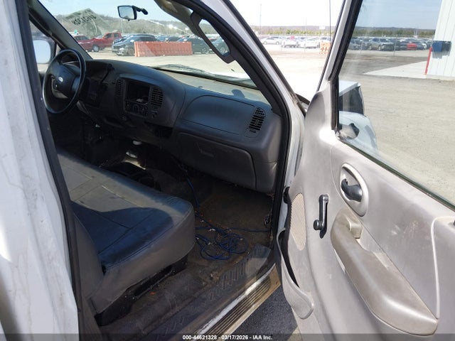 2003 Ford F-150 Xl/xlt მანქანა იყიდება აუქციონზე, vin: 1FTRF17253NA92751, აუქციონის ნომერი: 44621328