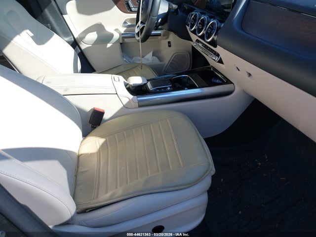 44621363 :رقم المزاد ، W1N4N4HB2MJ189789 vin ، 2021 Mercedes-benz Gla 250 4matic مزاد بيع