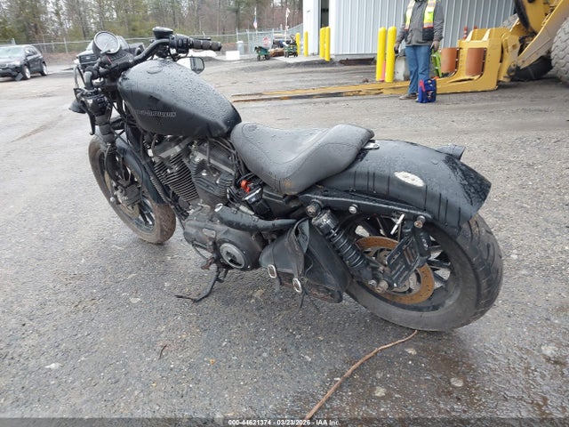 2010 HARLEY-DAVIDSON XL883 1HD4LE212AC423222 Photo 2