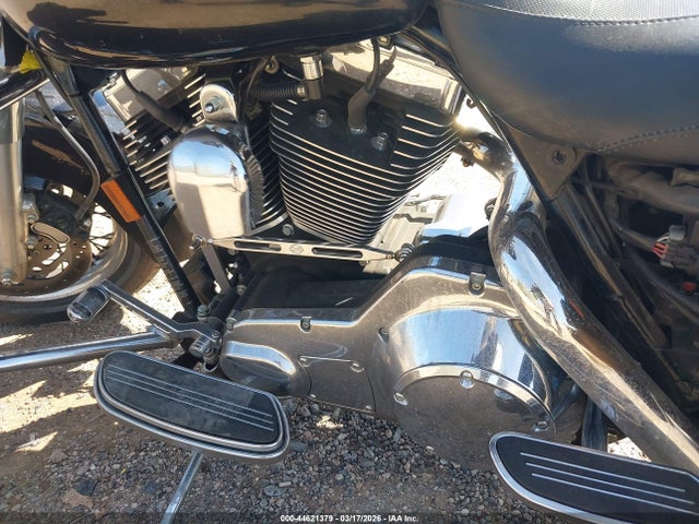 2006 HARLEY-DAVIDSON FLHXI 1HD1KBW196Y696277 Photo 8