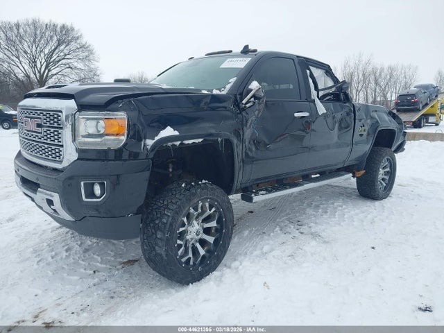 1GT12UEY4JF163463 GMC Sierra 2500hd Denali