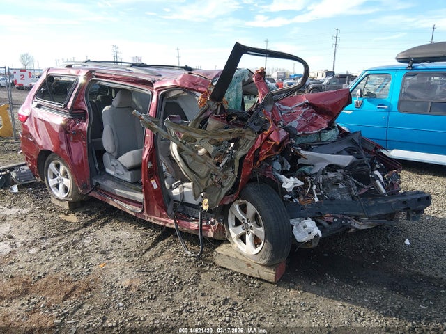 5TDKZ3DC5JS939597 auction archive image