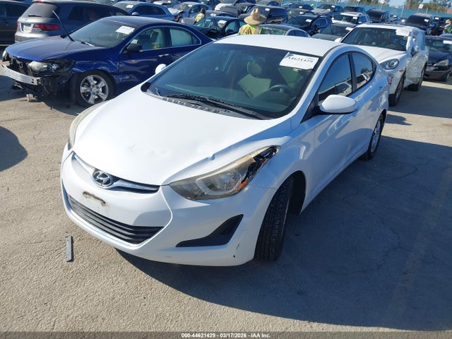 Hyundai ELANTRA SE 2015 5NPDH4AE0FH613761 Image 2
