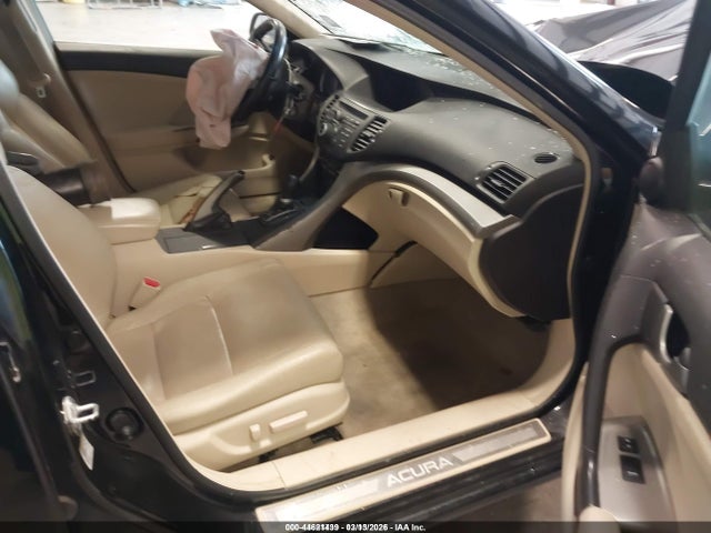 44621439 :رقم المزاد ، JH4CU2F61AC024279 vin ، 2010 Acura Tsx 2.4 مزاد بيع