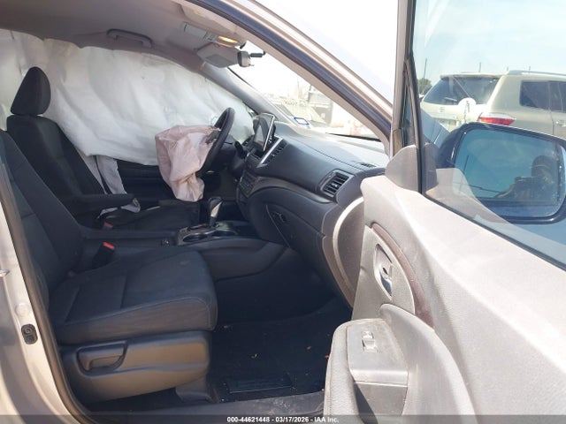 Продажа на аукционе авто 2019 Honda Ridgeline Sport, vin: 5FPYK2F15KB007840, номер лота: 44621448