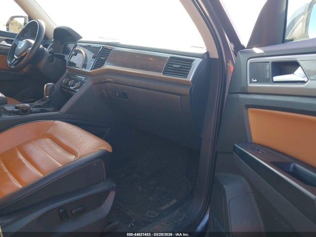 2019 Volkswagen Atlas 3.6l V6 Sel Premium მანქანა იყიდება აუქციონზე, vin: 1V2NR2CA4KC603142, აუქციონის ნომერი: 44621453