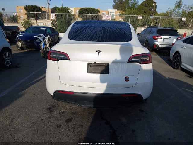 Продаж на аукціоні авто 2022 Tesla Model Y Long Range Dual Motor All-wheel Drive, vin: 7SAYGDEE3NF386189, номер лоту: 44621496