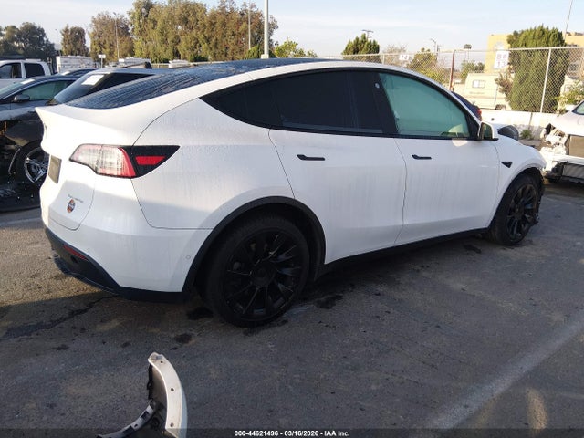 Продаж на аукціоні авто 2022 Tesla Model Y Long Range Dual Motor All-wheel Drive, vin: 7SAYGDEE3NF386189, номер лоту: 44621496