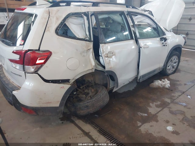 Продаж на аукціоні авто 2022 Subaru Forester, vin: JF2SKACC6NH512452, номер лоту: 44621546