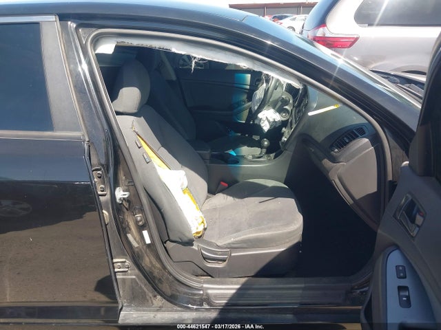 KNAGM4A76F5661515 KIA Optima Lx