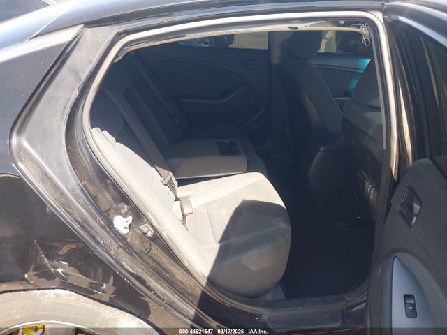 KNAGM4A76F5661515 KIA Optima Lx