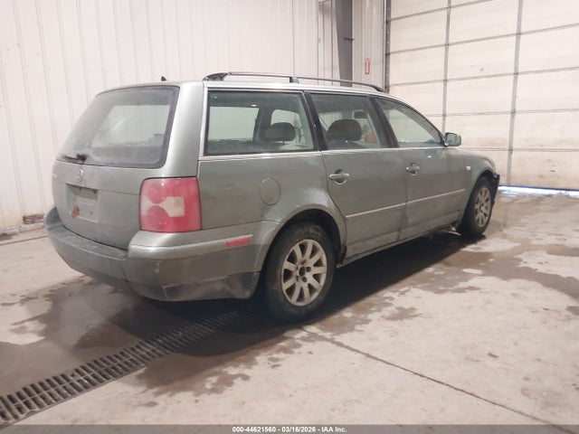 44621560 :رقم المزاد ، WVWVD63B23E173455 vin ، 2003 Volkswagen Passat Gls مزاد بيع