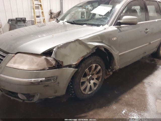 44621560 :رقم المزاد ، WVWVD63B23E173455 vin ، 2003 Volkswagen Passat Gls مزاد بيع