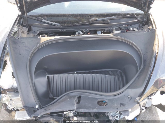 Продажа на аукционе авто 2025 Tesla Model 3 Long Range Rear-wheel Drive/standard Rear-wheel Drive, vin: 5YJ3E1EA2SF023855, номер лота: 44621563