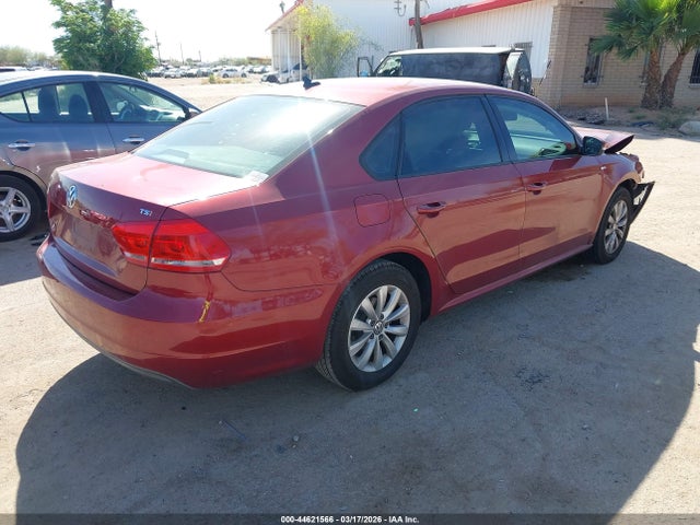 44621566 :رقم المزاد ، 1VWAT7A38FC033099 vin ، 2015 Volkswagen Passat 1.8t Wolfsburg Edition مزاد بيع