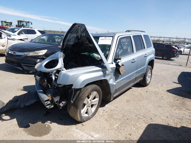 44621724 :رقم المزاد ، 1C4NJPFA0DD213329 vin ، 2013 Jeep Patriot Latitude مزاد بيع